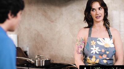 MOMMY'S BOY - Naughty MILF Siri Dahl's Caught Naked In The Kitchen! Pervert Stepson Banged Her Hard!