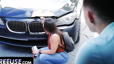 Stepson Bangs His Hot Stepmom Carmela Clutch After She Crashes Stepdad's Expensive Car- FreeUse Milf
