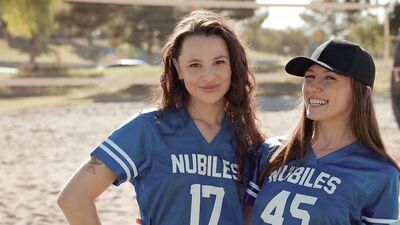 Besties Liz Jordan & Maya Woulfe convince Stepbro to join Exclusive Threesome - S2:E2