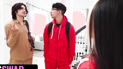 StepSisters Asia Lee And Athena Fleurs Help StepBrothers To Warm Up Their Fat Dicks - SisSwap