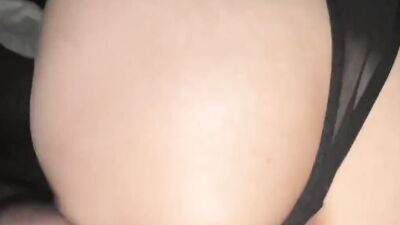 I fuck my stepsister in the car near the house