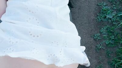 Carefree Summer Sex Outdoors - MIRARI