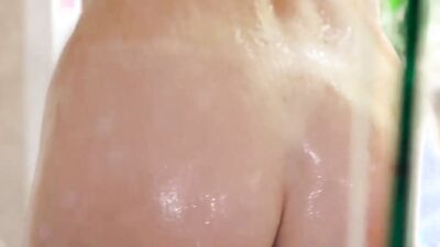 Puremature huge tit step mom barely handled the cock
