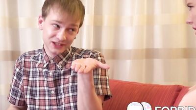 FORBIDDEN HOOKUPS - Paisey Loves Getting Fucked By Step-sibling