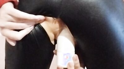 TO BE FUCK FROM BEHIND BY A BIG TOY IS GREAT,close up view
