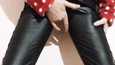 I LOVE TO FUCK MY PUSSY WITH A BIG TOY IN BLACK STOCKINGS