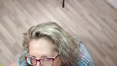 Horny Photographer Couldn't Contain Herself & Started Sucking Dick