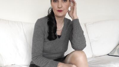 Lady Victoria Valente gives taboo JOI & masturbates for cashmere