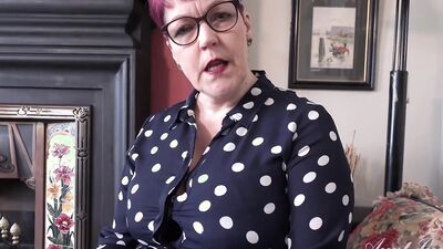 Layla Bird, your busty mature sex therapist, gives you POV head & gives you a BJ