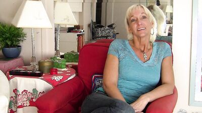 Pleasure's Experienced MILF Barbie Lynn Fingers Herself In Full Length 4K Remaster