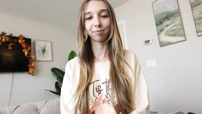 Breezy Bri & Dee Williams share a POV blowjob and step-sis fantasy