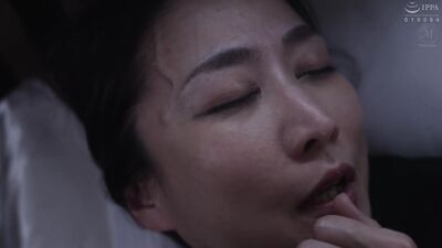 Reiko Seo gets a taste of her stepson-in-law's cum while watching her daughter's wedding reception