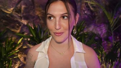 Blonde Stepsis craves creampie from Stepbro while roleplaying in POV Virtual Sex