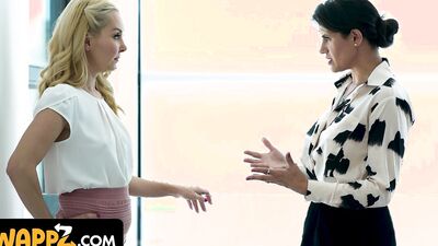 Stepmom Aaliyah Love & Pervz Therapist Penny Work Thru Issues with Stepson Therapy - Penney Play