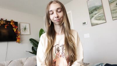 Breezy Bri Dee Williams gets her stepbro's big dick while step mom is out