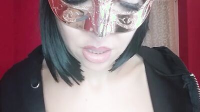 Lavinia della love - A Halloween POV with a kinky stepmom and her diapered stepson