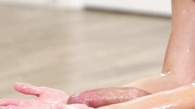NuruMassage his Hot new Aunt gives Legendary Rub Downs