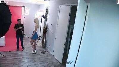 Erotic photoshoot helps kenna james ride stepbrother
