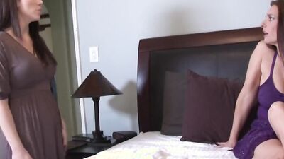 Step Girls Jelena Jensen & Mindi Mink have Sisterly Orgasms!