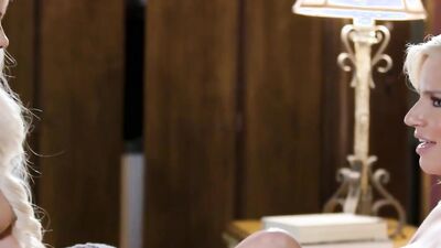 Elsa Jean Pleases Her MILF Stepmom By Inviting A Cute Friend