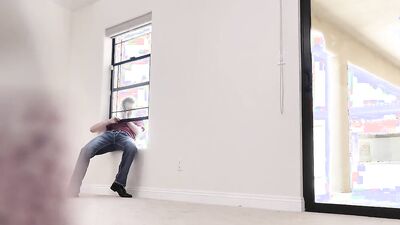 Stuck stepbro feels how the turntables