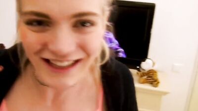 GETTING HIGH WITH MY STEPSISTER WONT TELL MOM!