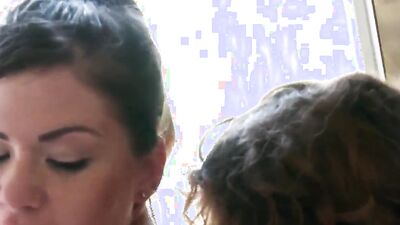 Inked milf Jezzebelle Bond in shower trio