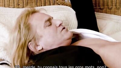 DADDY4K. Mlle Trompe Son Marié Avec Le Vieil Homme Le Jour Du Mariage