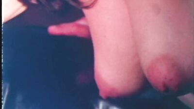 He gives Step Sister AnalTopless Girls Reading: Step Mom Joins In!