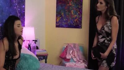Sex Addict Teen Seduces Her Stepmom - GirlfriendsFilms