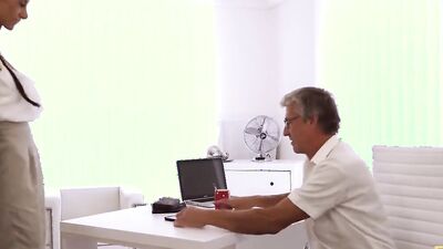 OLD4K. Tender miss just like old dicks so why has sex with her boss