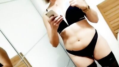 Sï¿½ance photos qui dï¿½vie en creampie pour la belle mï¿½re 1-3