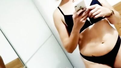 Sï¿½ance photos qui dï¿½vie en creampie pour la belle mï¿½re 1-3