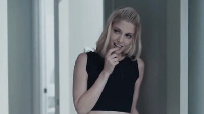 SweetHeartVideo - Lesbian Stepsis Sophie Sparks & Charlotte Stokely Eating & Rubbing Pussies in Bed