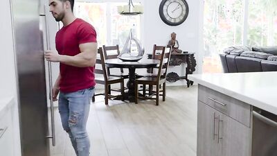 Blonde Teen Harlow West Fucks Horny Stepbrother