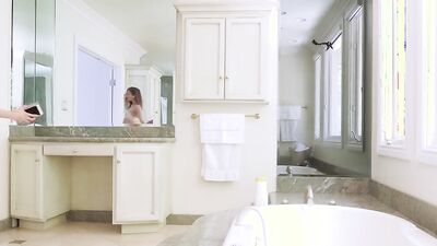 Stepsis rebel lynn teases hell & cock out of steve