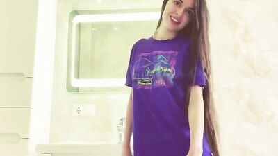 WHAT THE FUCK ARE YOU DOING, STEP SISTER???