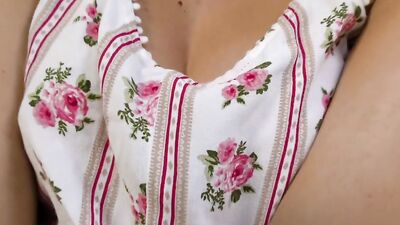 TEEN BABE STEP DAUGHTER Kinsley BUSTED gives STEP DAD HANDY MASSIVE FACIALS