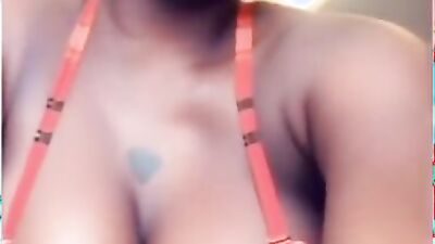 Compilation with curvy bootylicious ebony babes posing for the camera