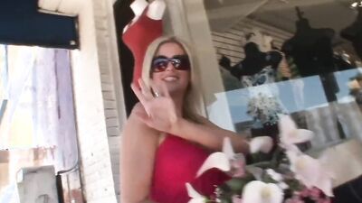 Hot Mom Fayth Fucks Young Guy with Husband away