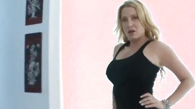 Stepmom Eats out Teen Les