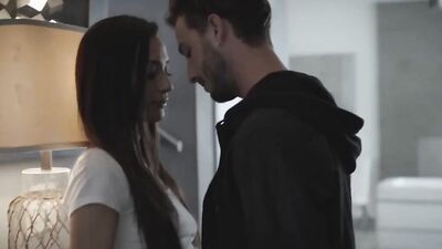 Jaye Summers and Lucas Frost are fucking after oral sex