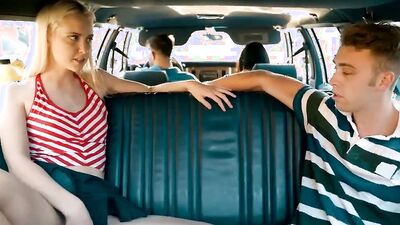 Amateur blonde chick is having hardcore sex in the car