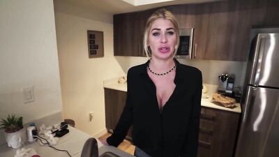 Busty Stepmom To Fuck Her Pussy If I Clean Up The House