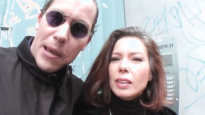Amateur Euro stepmom Claudia Stops For Afternoon Anal