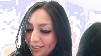 Wenn Mami rausfindet das er Ihre Tochter fickt ?