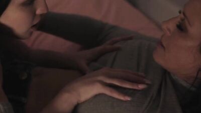 Horny Milf Reagan Foxx Scissring With Naughty Stepdaughter