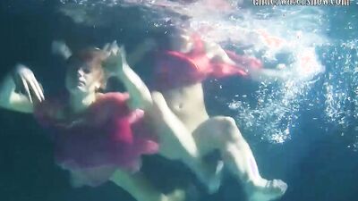 Lesbians And Solo Girls Make Out Underwater