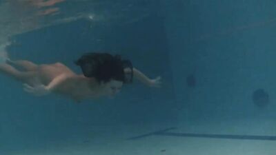Babes Swim And Get Naked Underwater