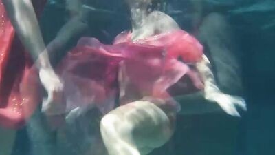 Mihalkova And Siskina And Other Babes Underwater Naked